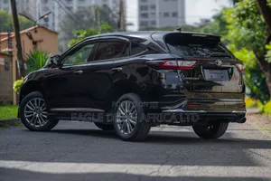 Toyota Harrier 2.0 2019 Black