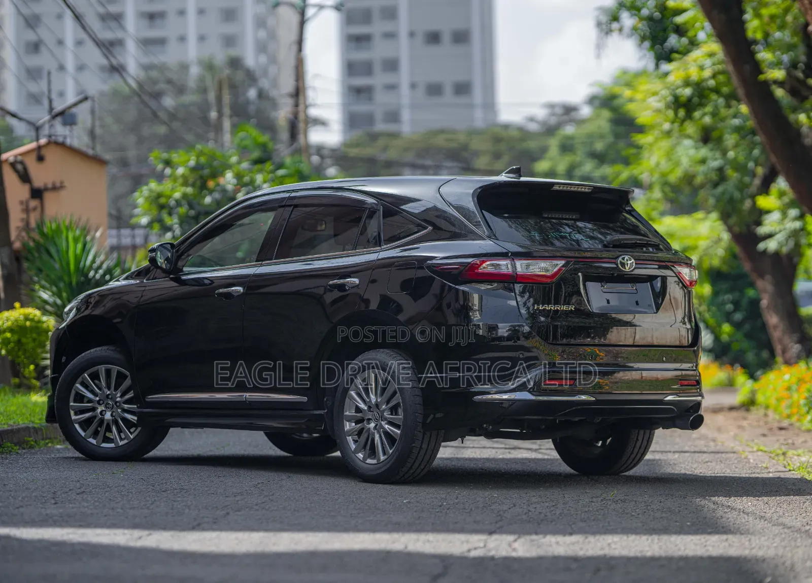 Toyota Harrier 2.0 2019 Black