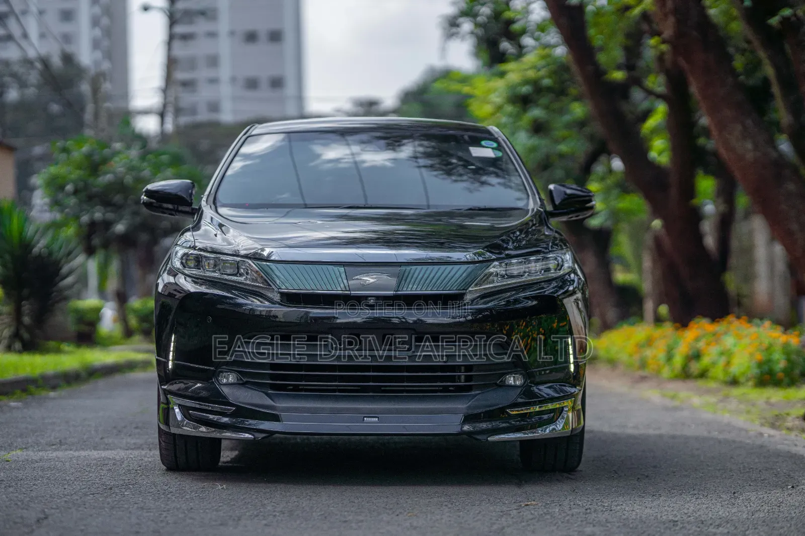 Toyota Harrier 2.0 2019 Black