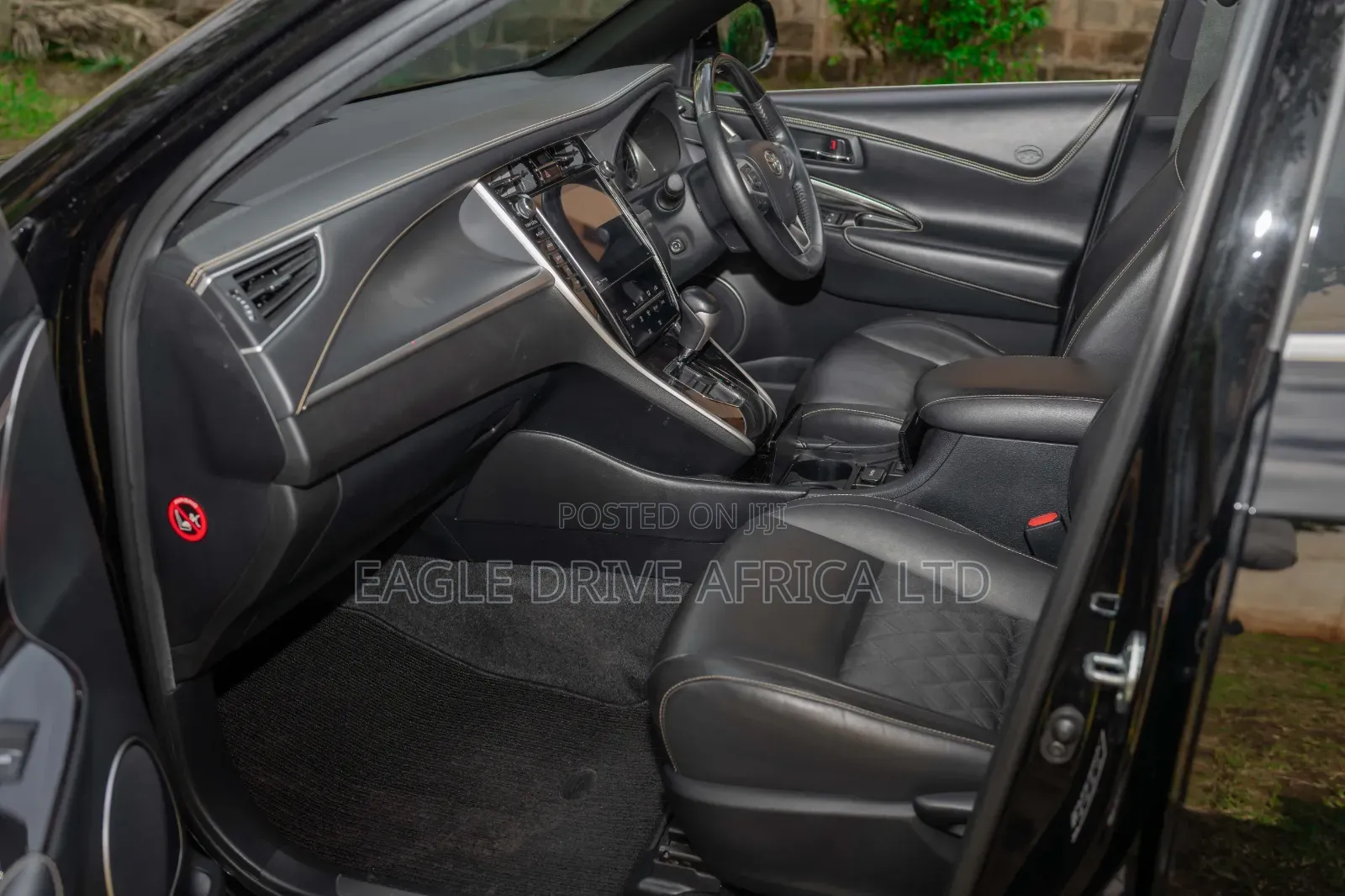 Toyota Harrier 2.0 2019 Black