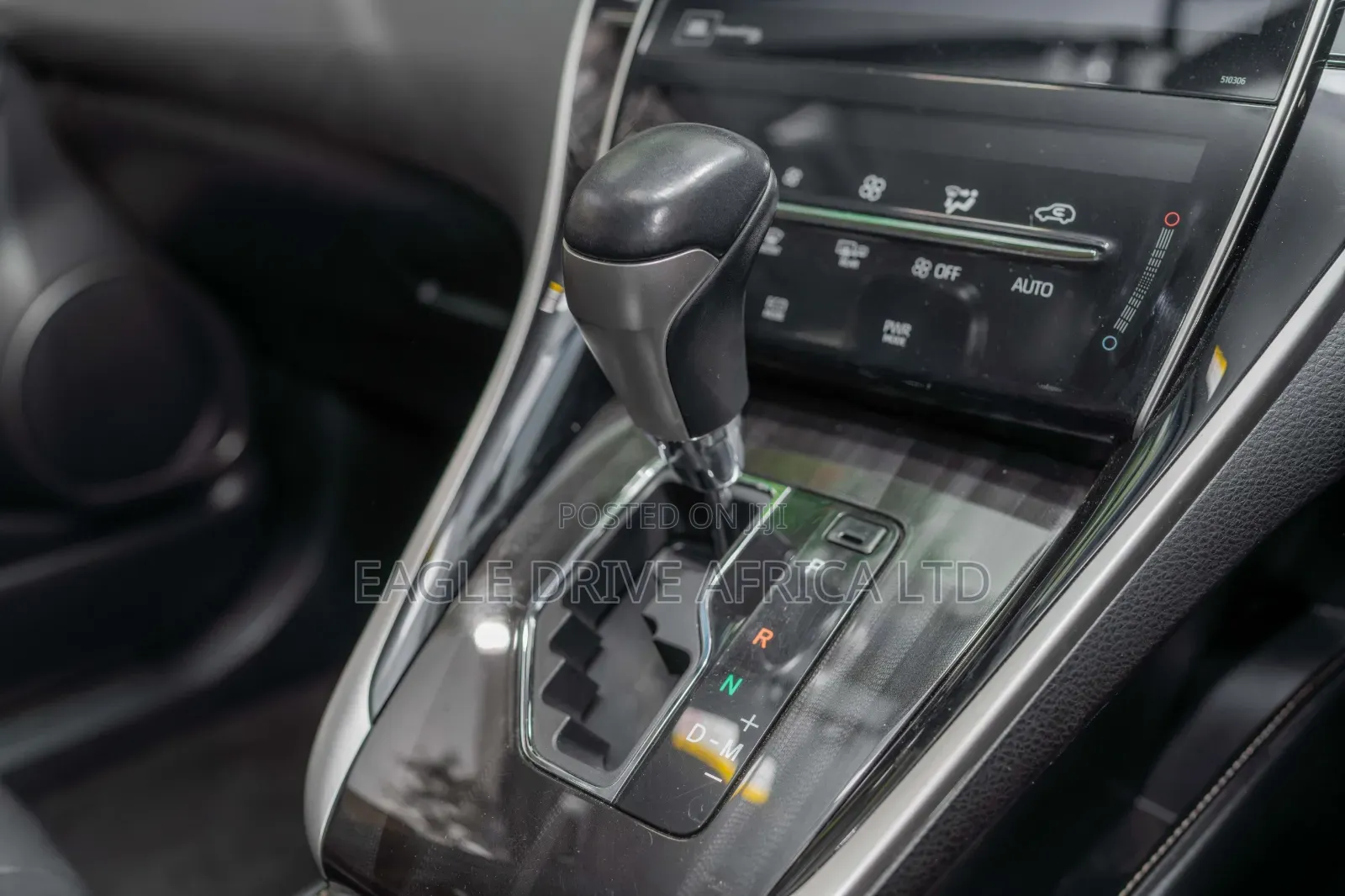 Toyota Harrier 2.0 2019 Black