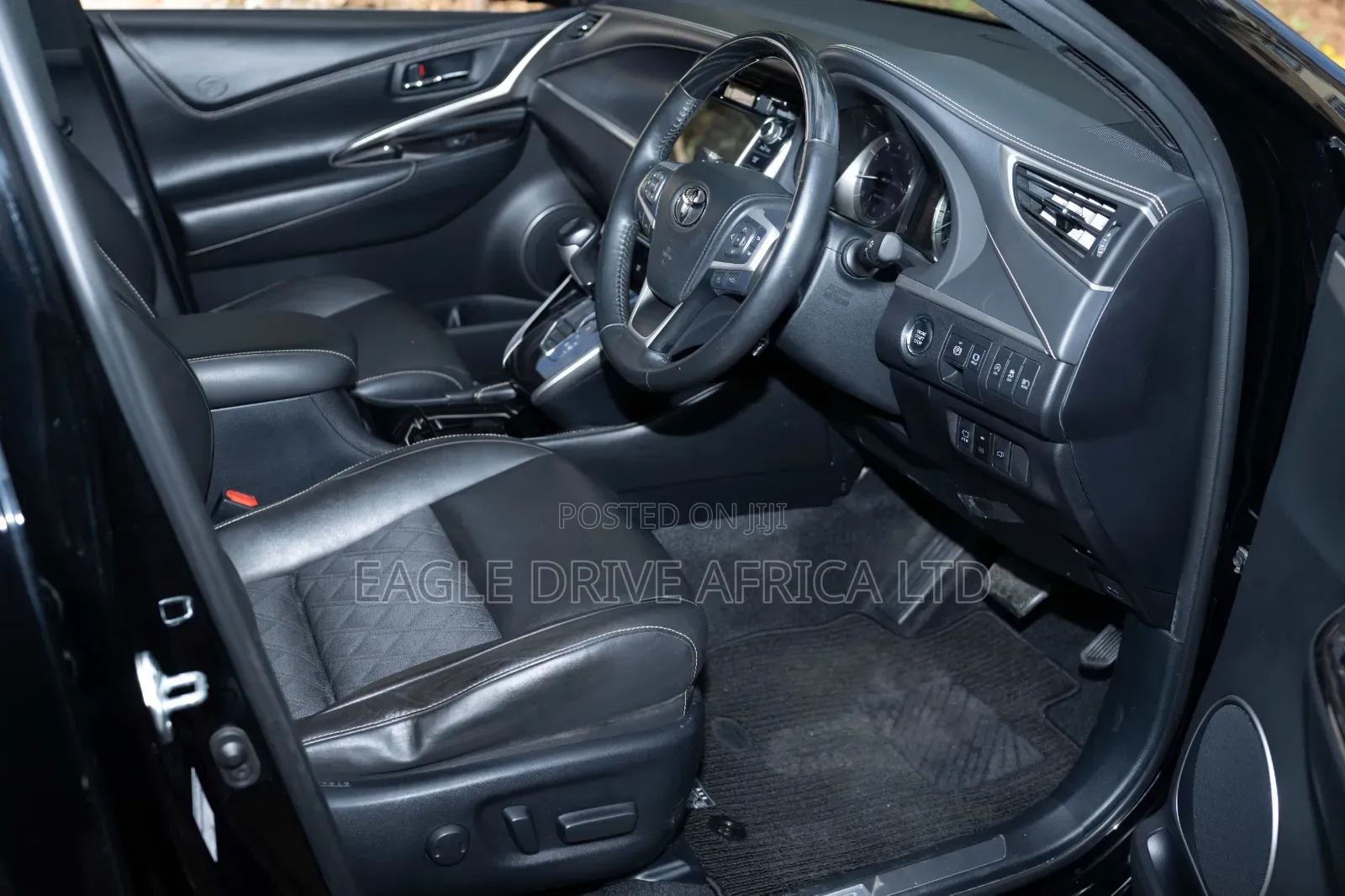 Toyota Harrier 2.0 2019 Black