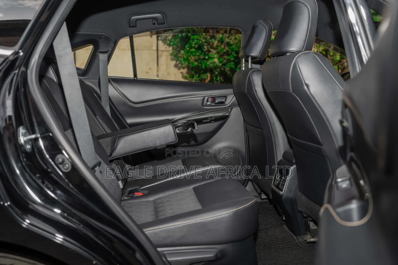 Toyota Harrier 2.0 2019 Black