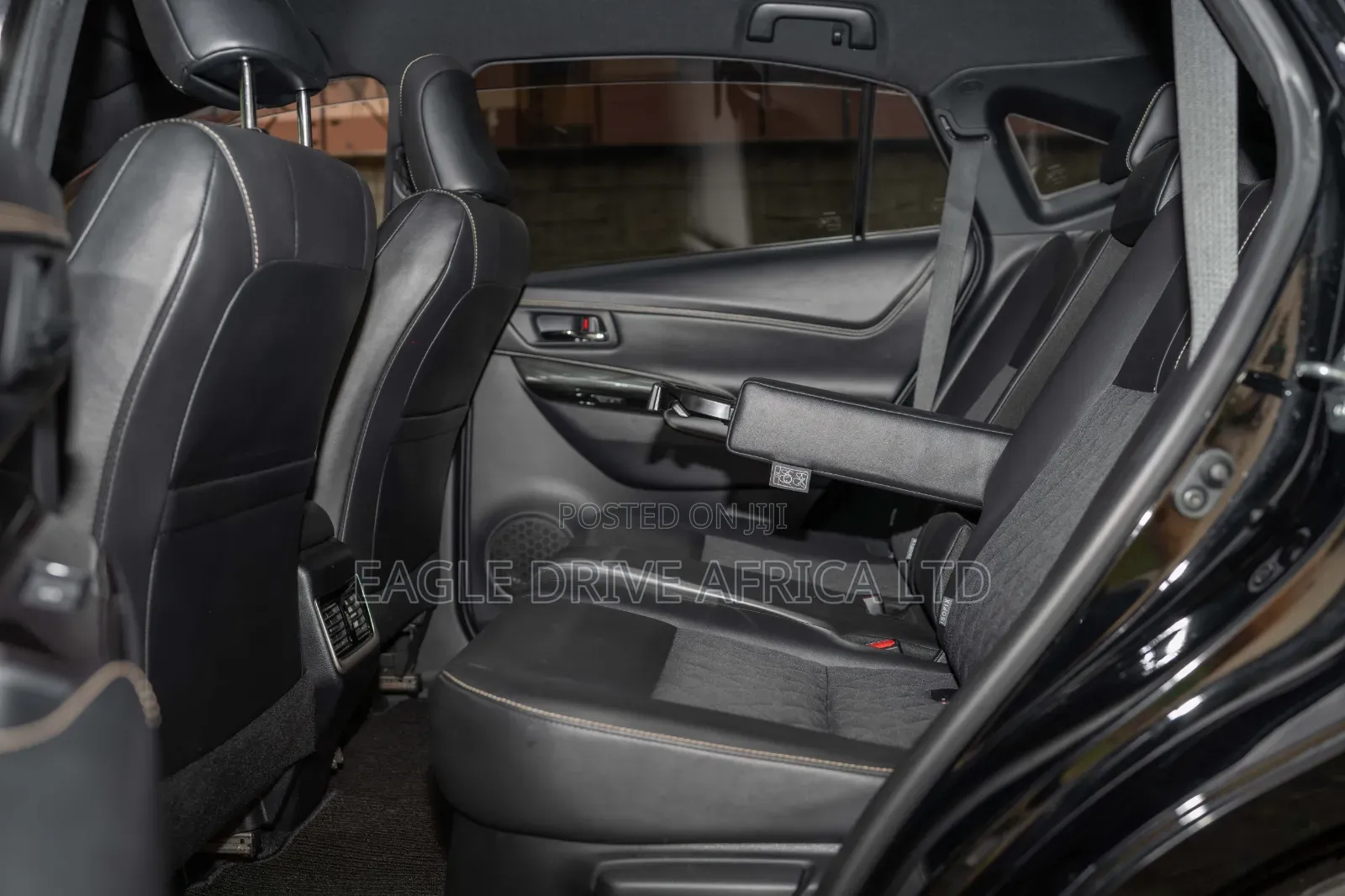 Toyota Harrier 2.0 2019 Black