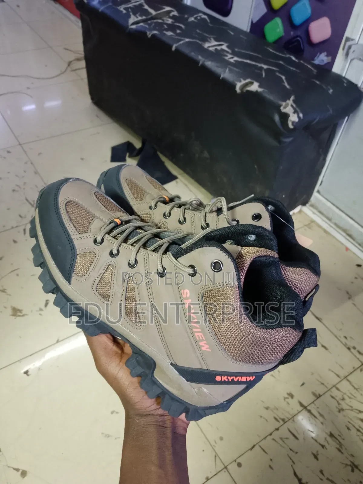 Skyview Hiking Boots