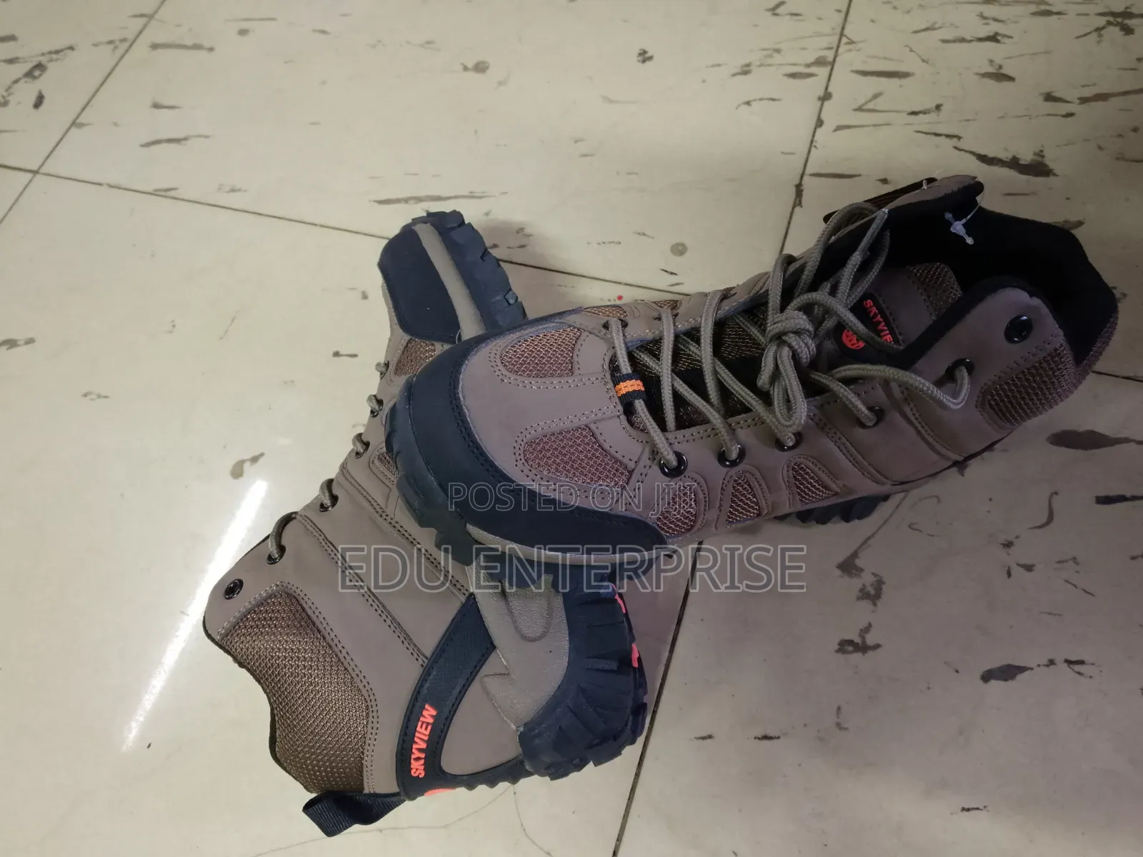 Skyview Hiking Boots