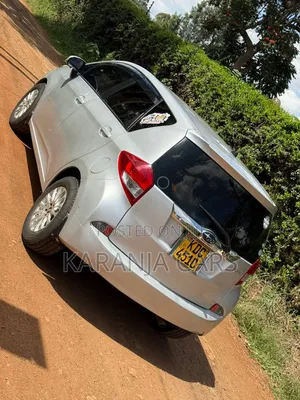 Subaru Trezia 2014 Silver