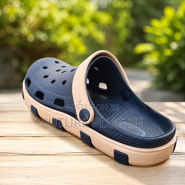 Vanca Brown and Black Clogs - thumbnail 3