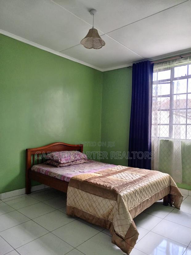 5bdrm Mansion in Greenfields for sale - thumbnail 14