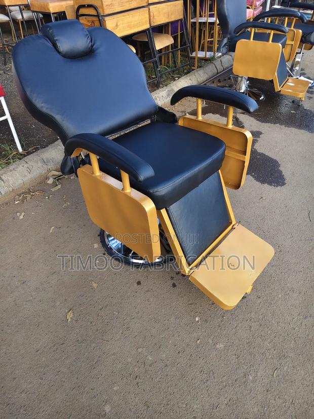 Adjustable Barber Seats - thumbnail 2