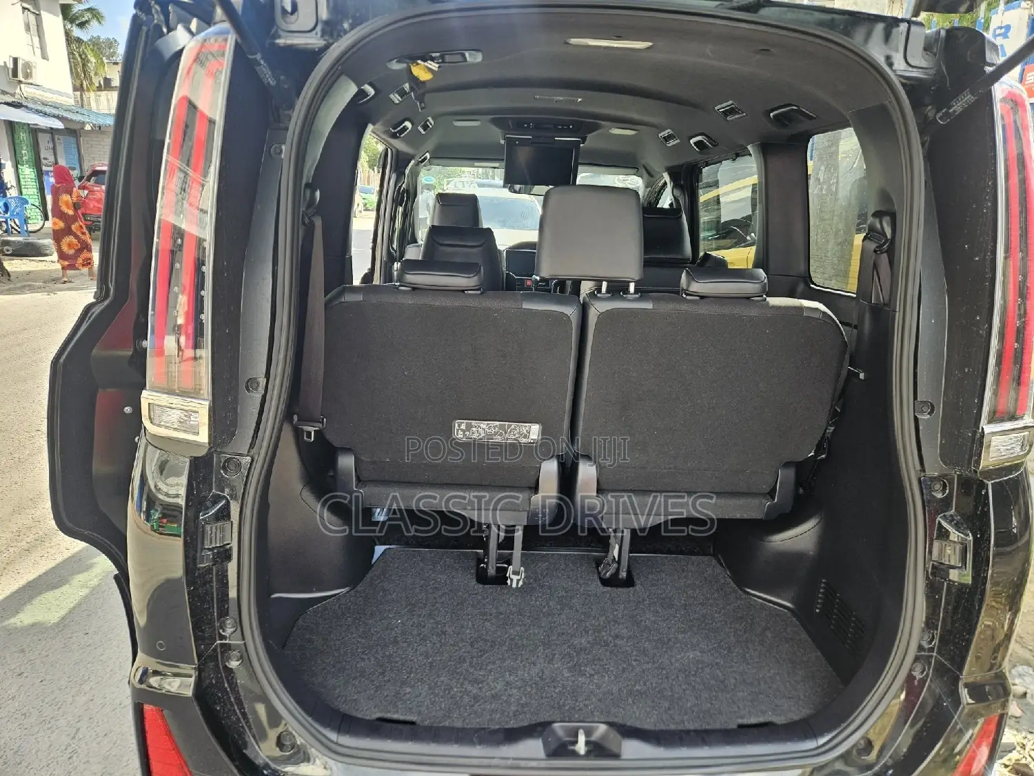 Toyota Noah 2019 Black