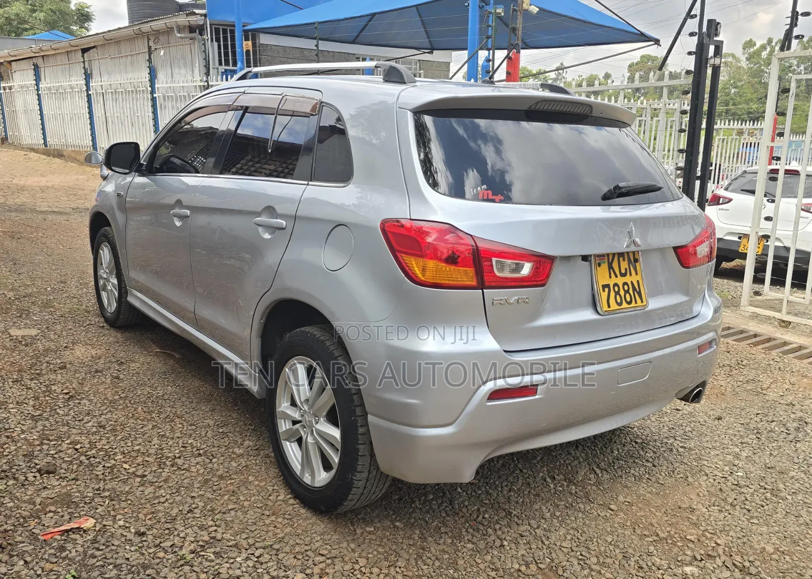 Mitsubishi RVR 2010