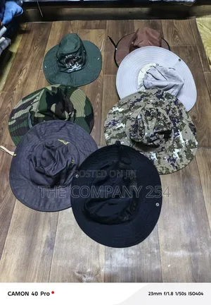 Quality Casual Hiking Outdoor Safari Unisex Hearts