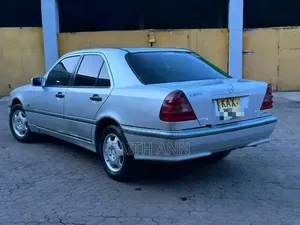 Mercedes-Benz 1117 2007 Gray