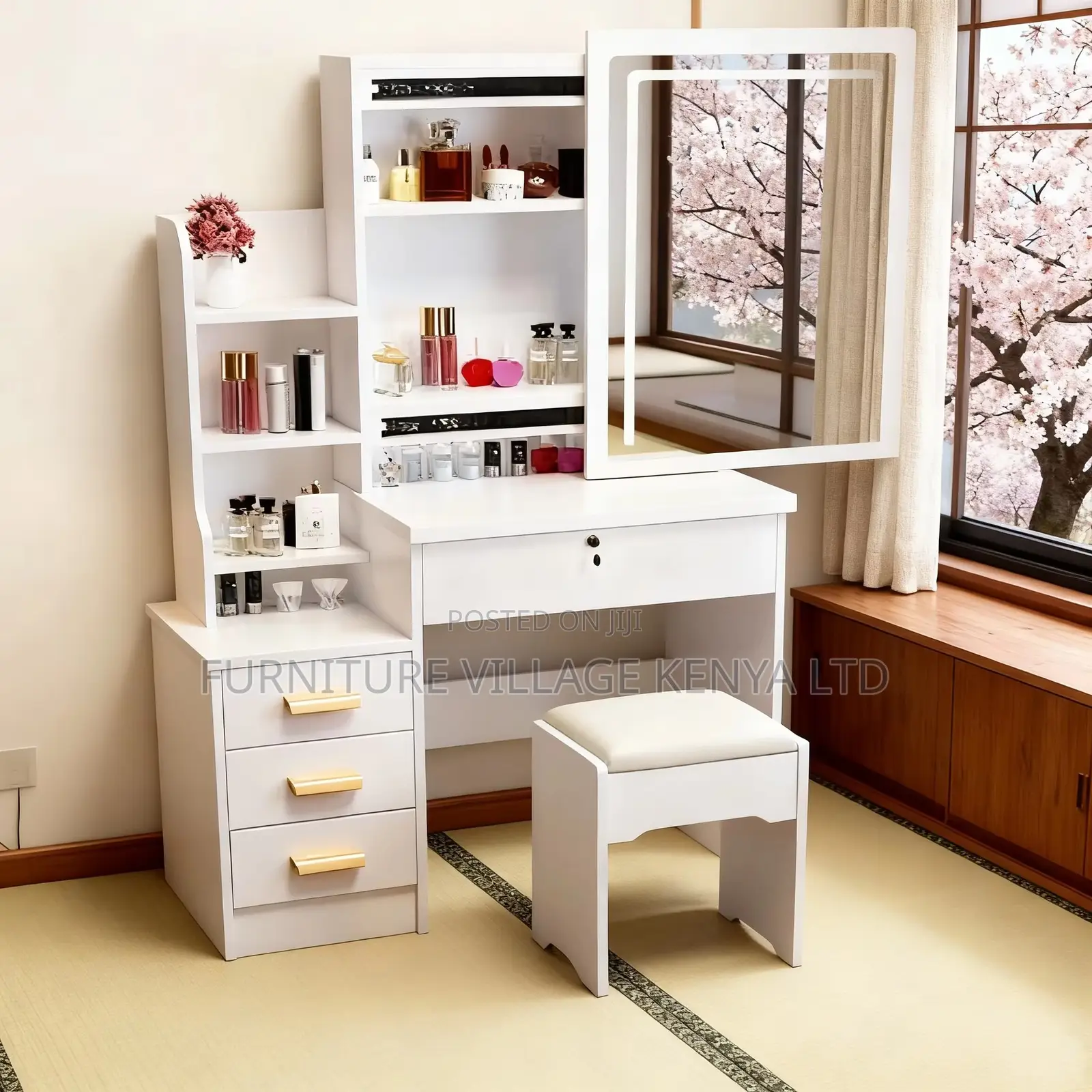 White Imported Simple Vanity Make Up Table With Mirror