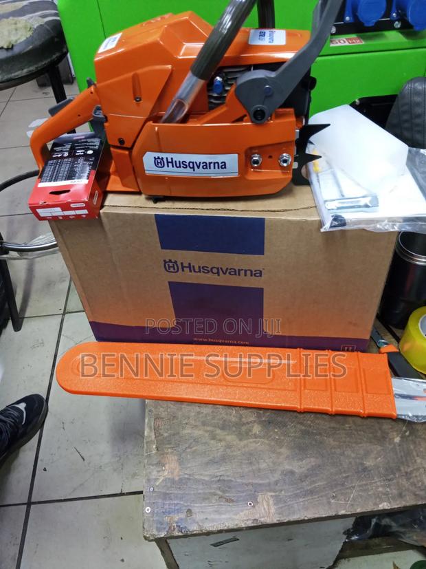 New Husqvarna Power Saw 272xp