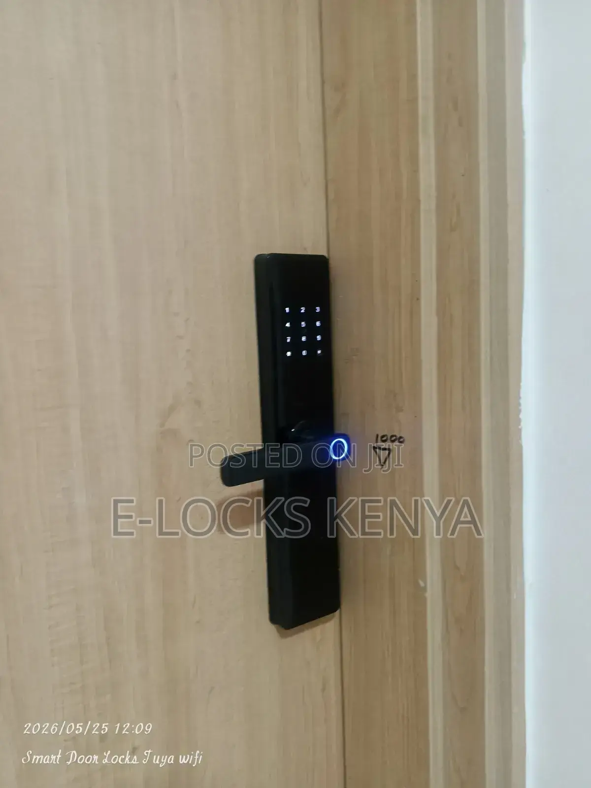Smart Lock Latest Smart Passwords Fingerprints Cards Unlocking