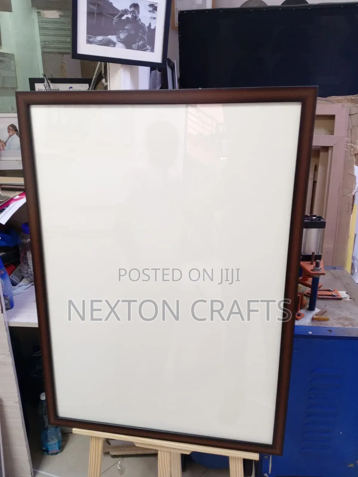 A1 Brown Picture Frame