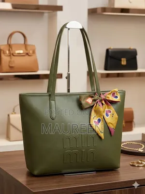 Minmin Tote Bag