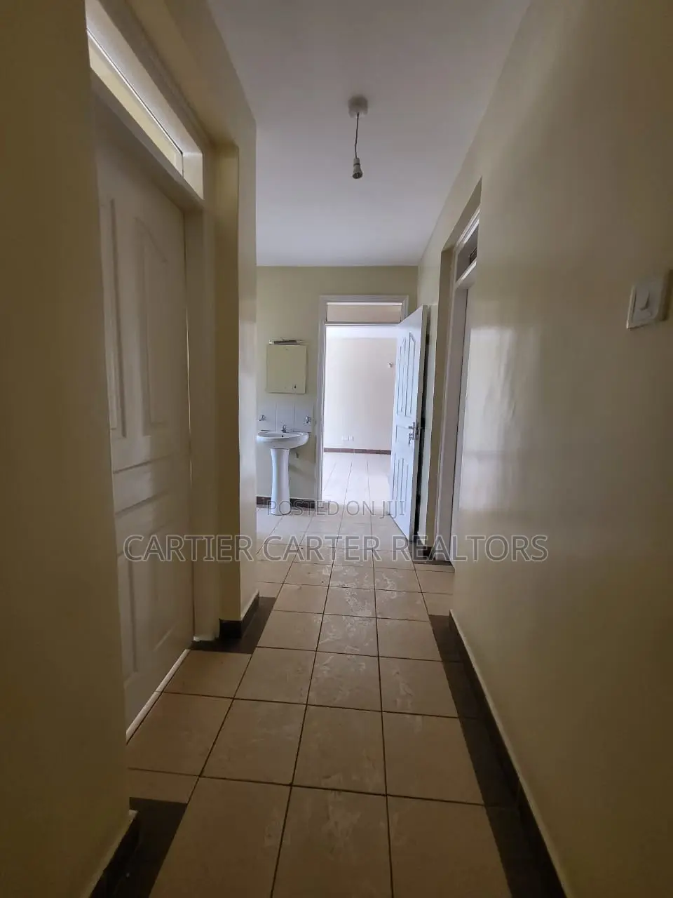 3bdrm Apartment in Komarock for sale