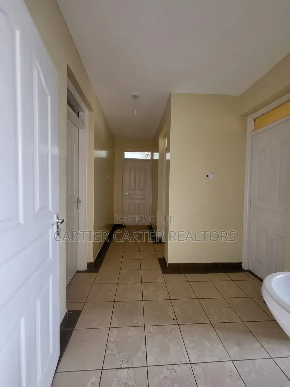 3bdrm Apartment in Komarock for sale