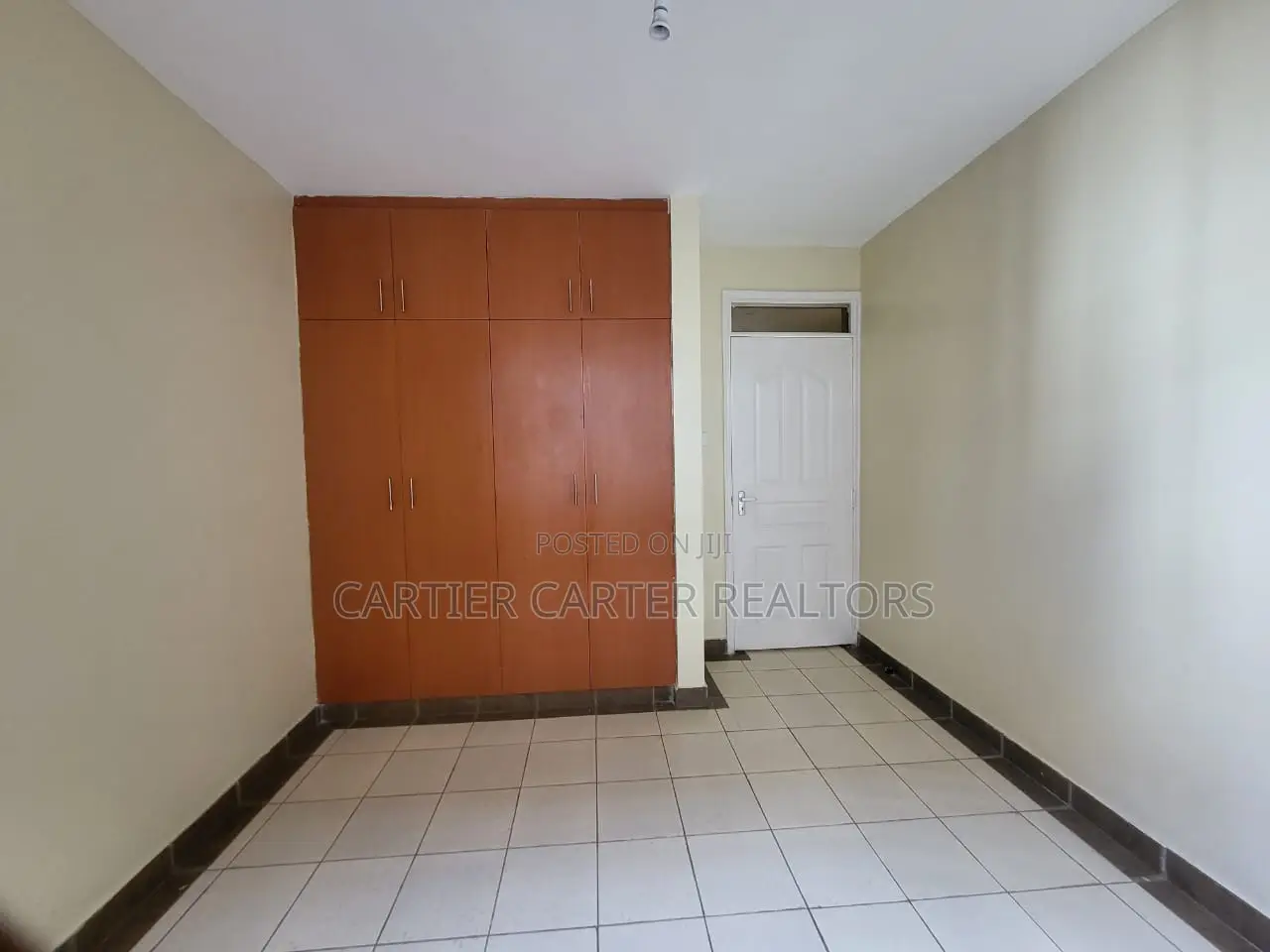 3bdrm Apartment in Komarock for sale