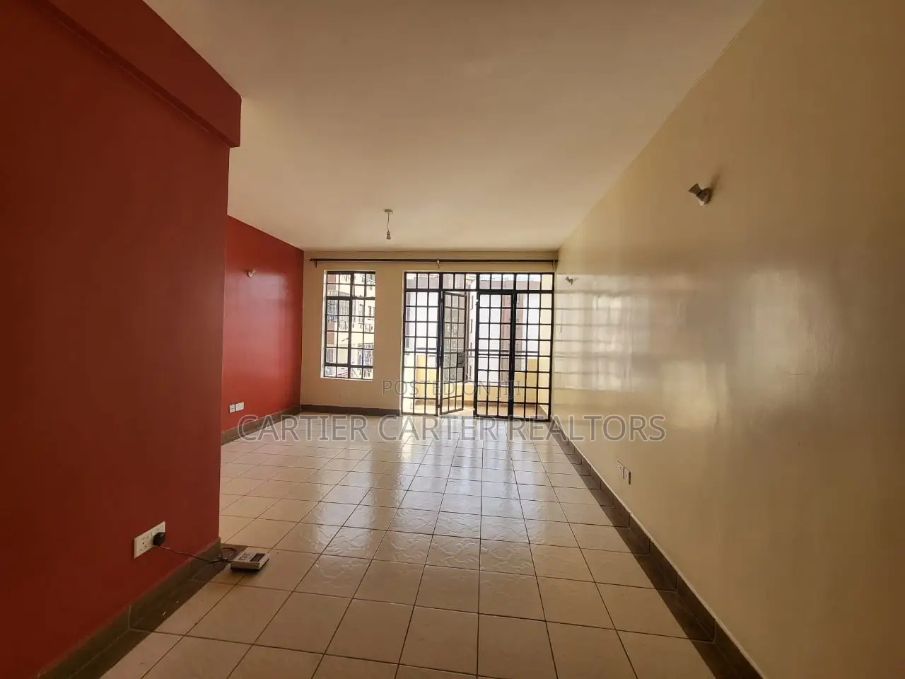 3bdrm Apartment in Komarock for sale