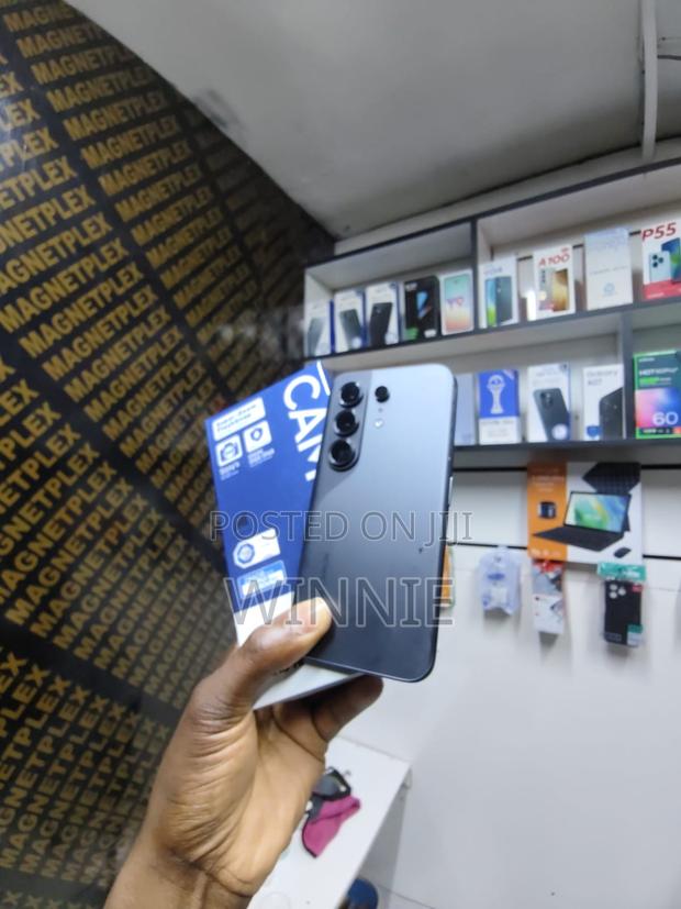 Tecno Camon 50 Pro 256 GB Gray - main view
