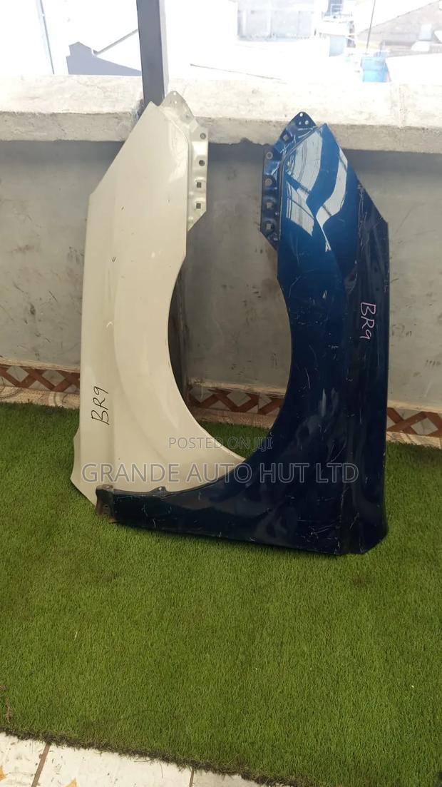 Br9 Fender/Wing - main view