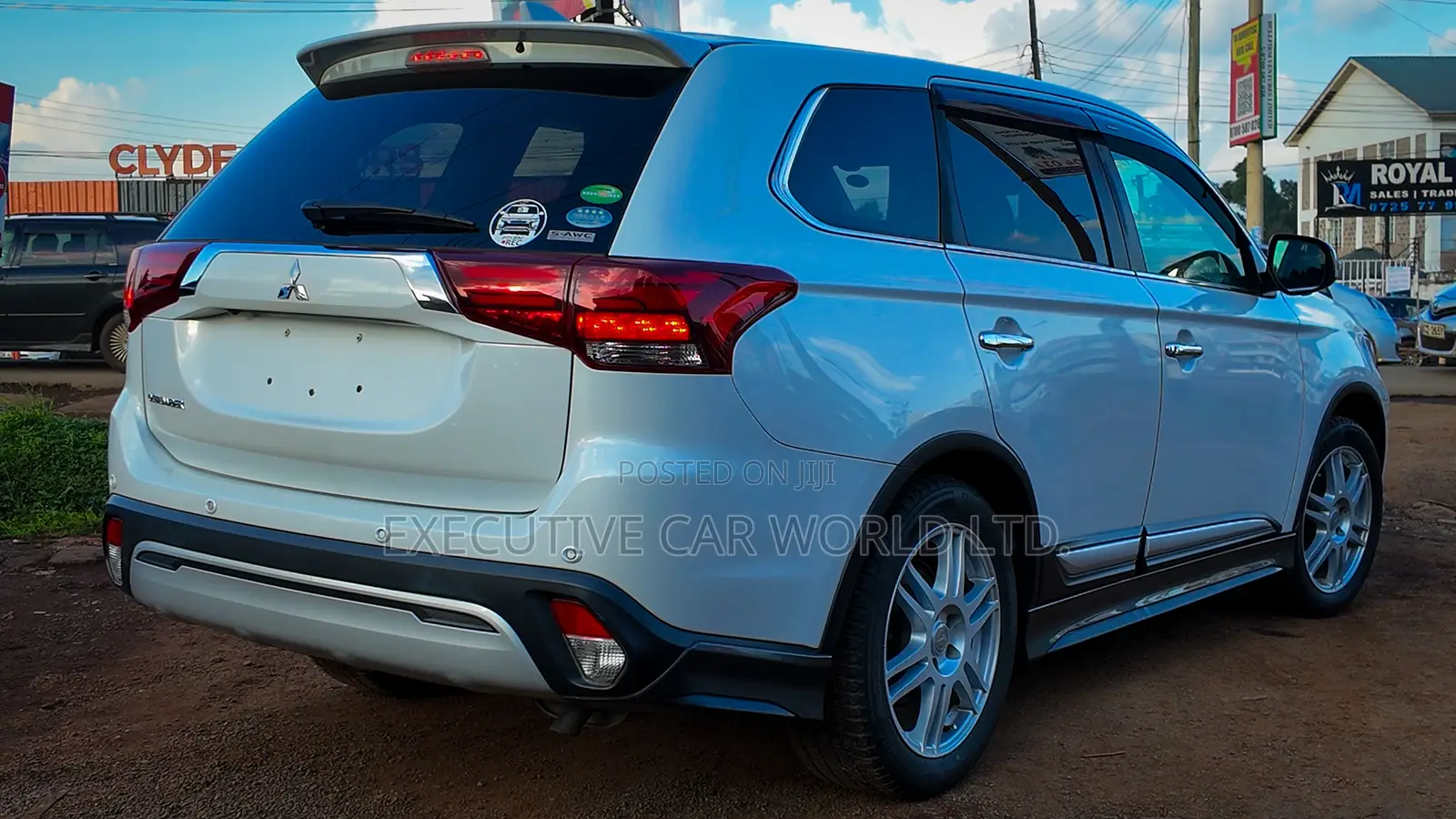Mitsubishi Outlander ES AWC 2018 White
