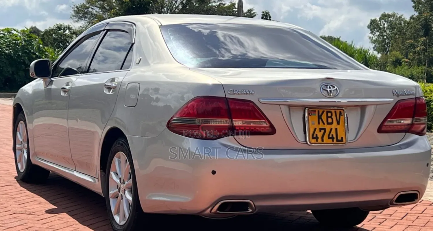 Toyota Crown 2008 Silver