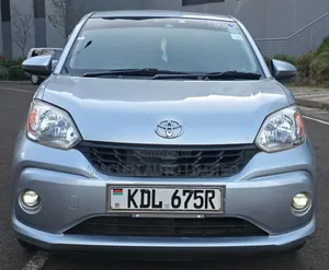 Toyota Passo 2016 Silver