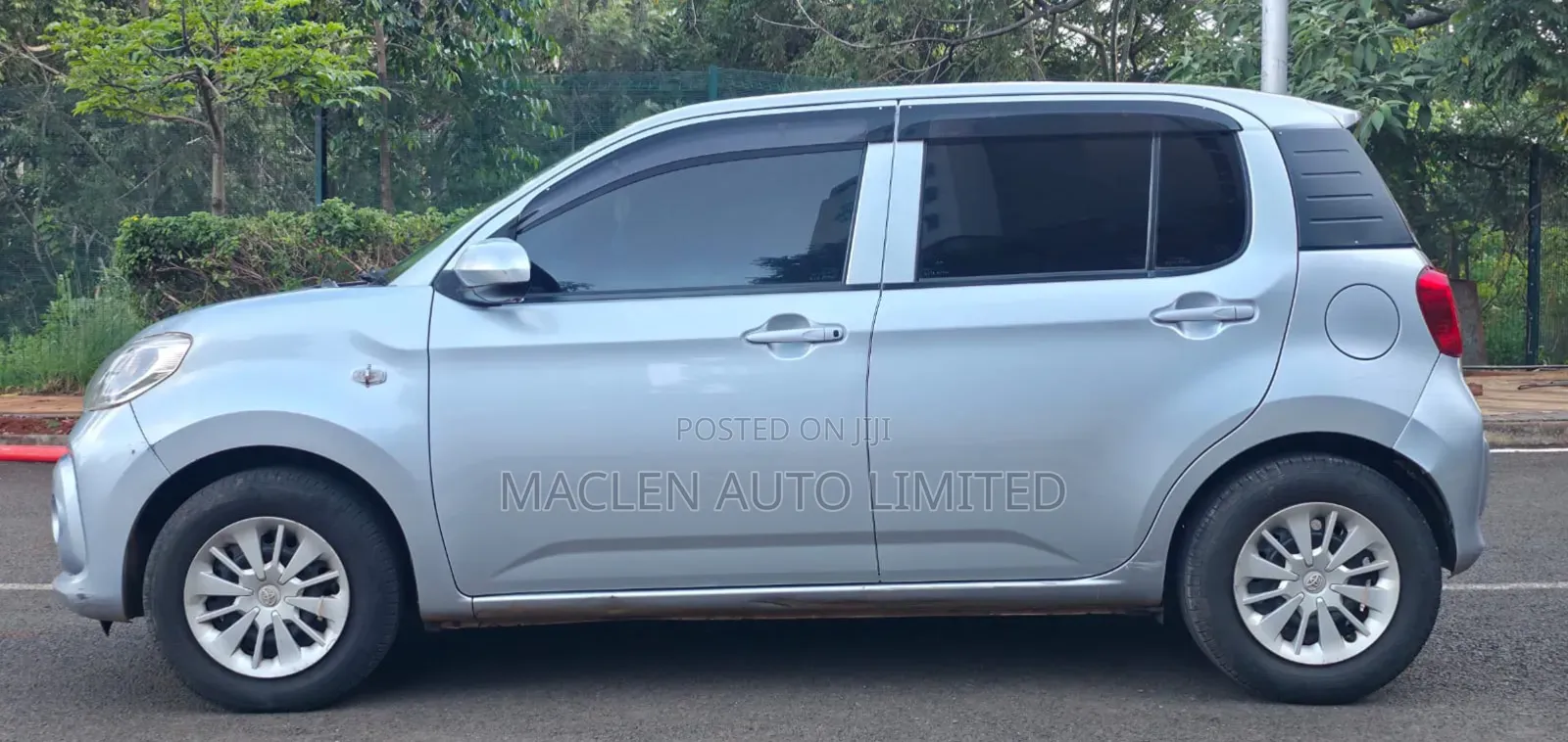 Toyota Passo 2016 Silver