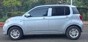 Toyota Passo 2016 Silver