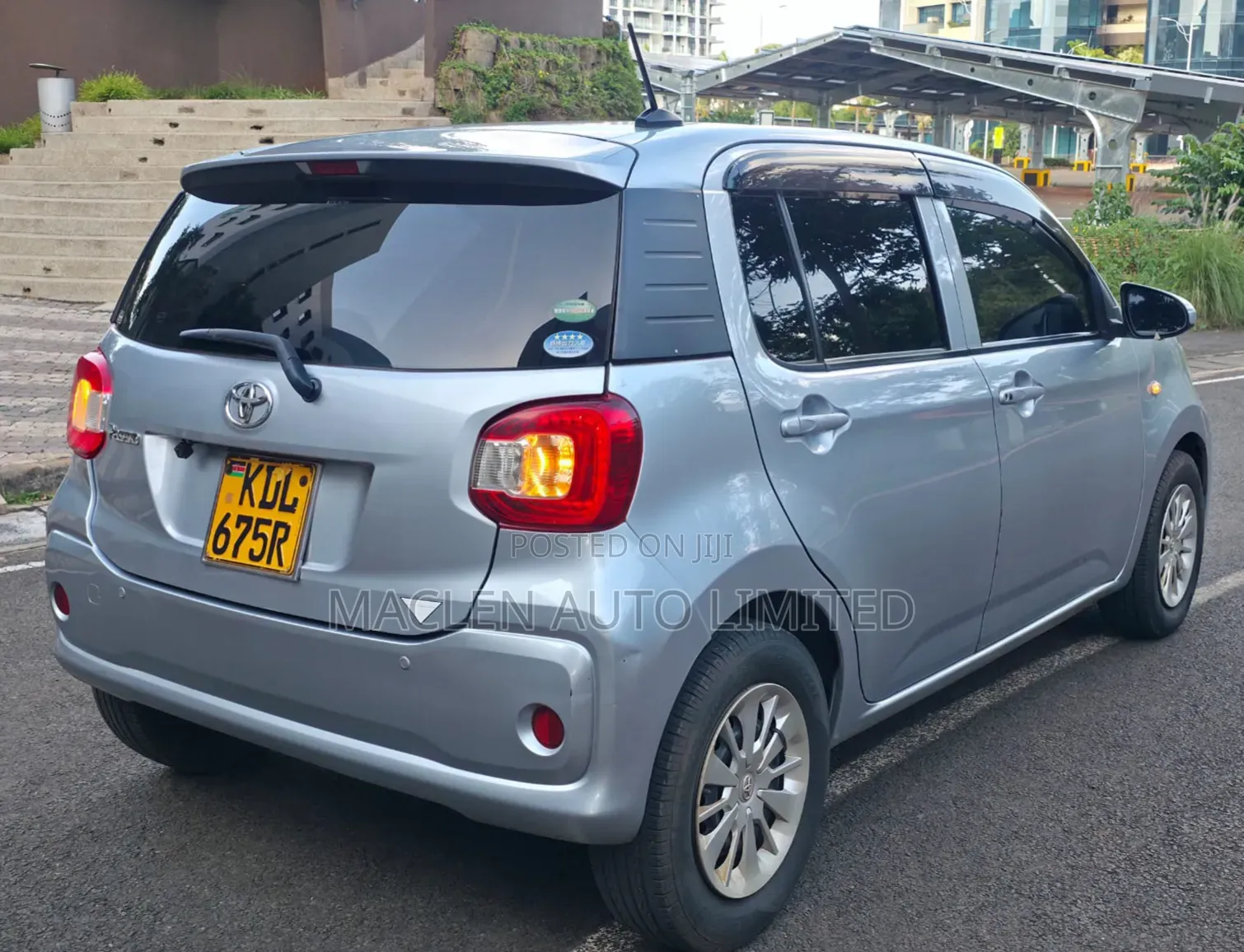 Toyota Passo 2016 Silver