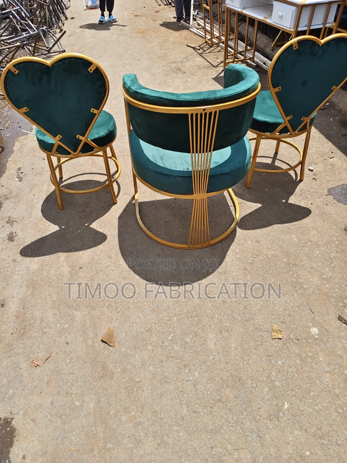 Styling And 2 Love Seats