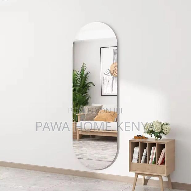 Oval Shape Acrylic Mirror - thumbnail 2
