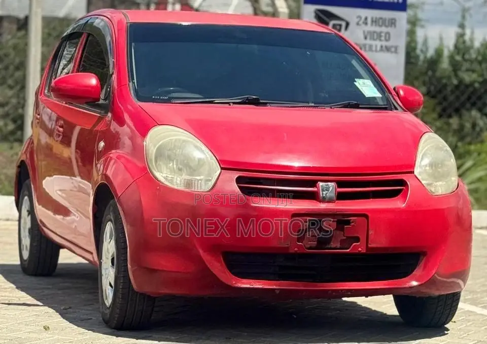 Toyota Passo 1.0 FWD 2015 Red
