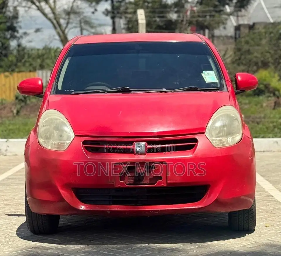 Toyota Passo 1.0 FWD 2015 Red