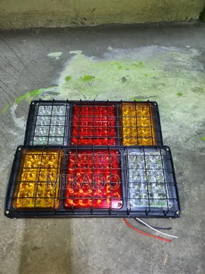 Lorry/Truck Rear Taillights 3lights With Mesh