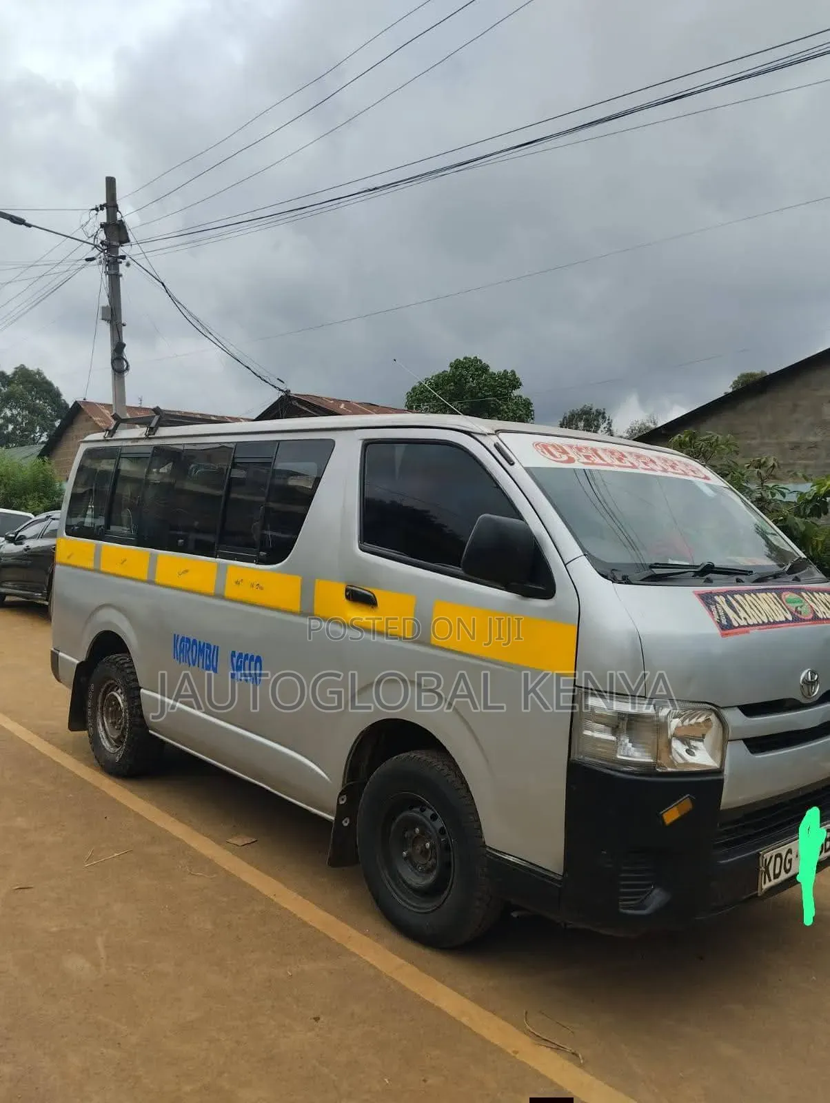 Toyota HiAce 2015 Silver
