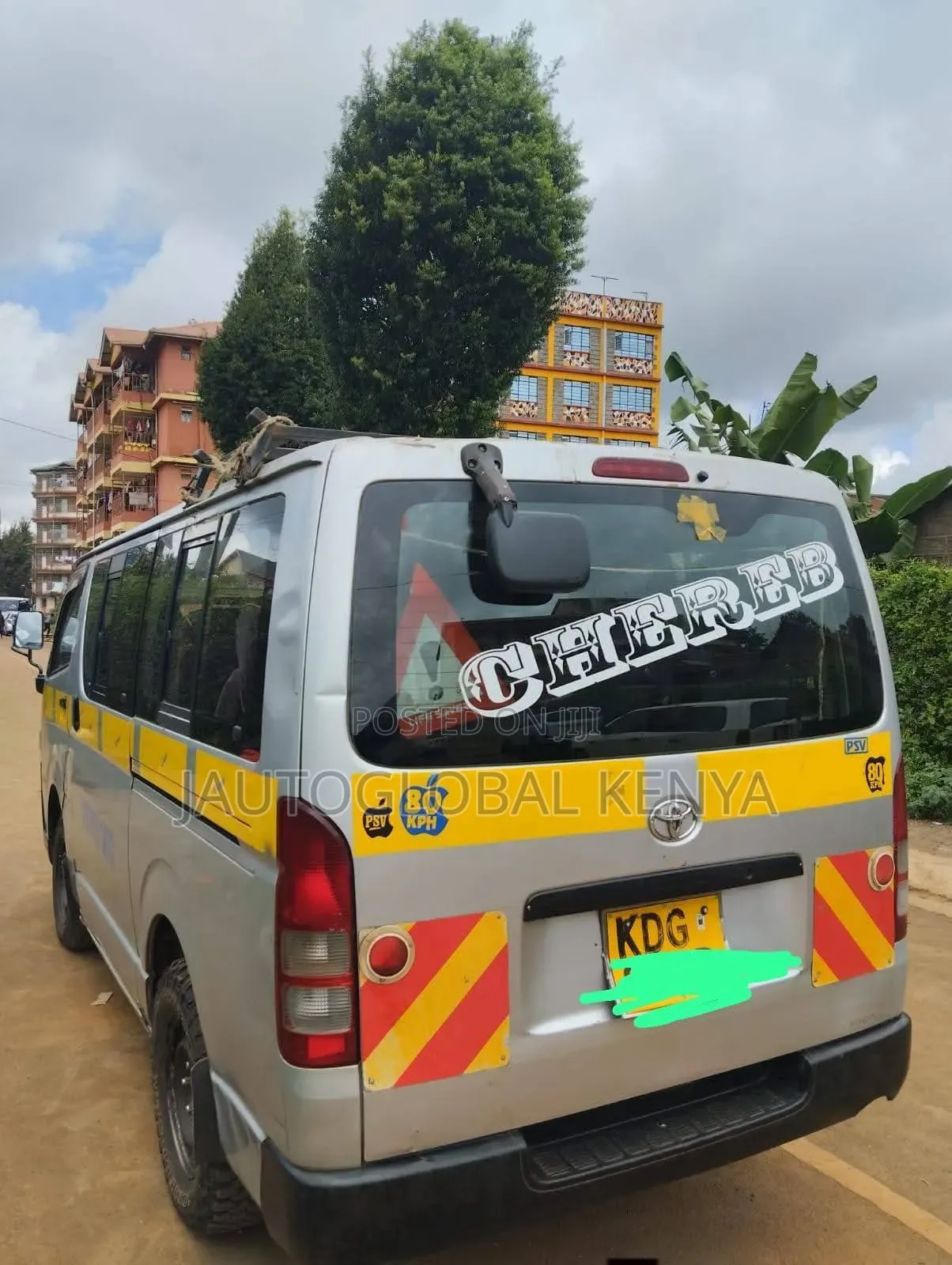 Toyota HiAce 2015 Silver