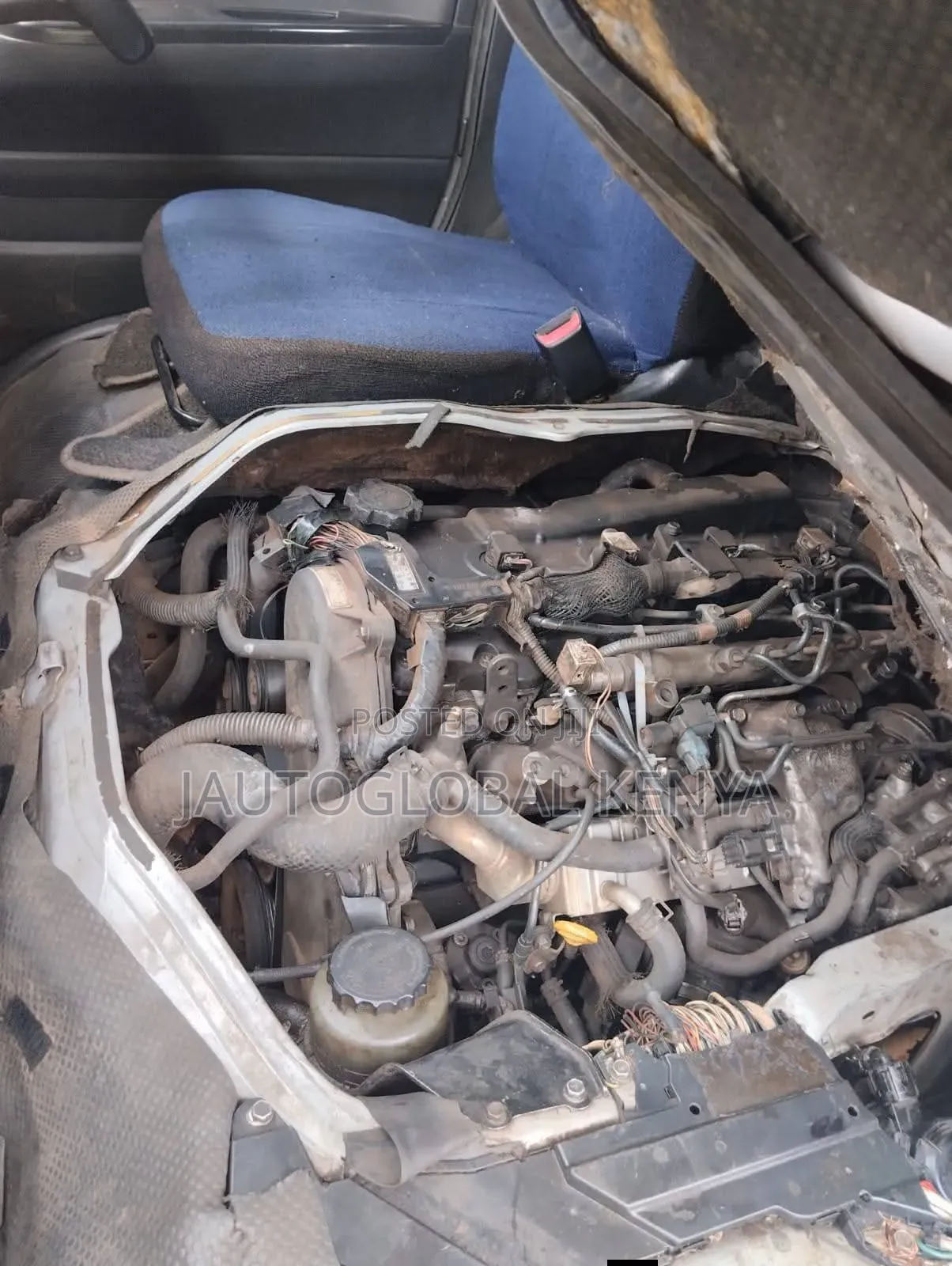 Toyota HiAce 2015 Silver