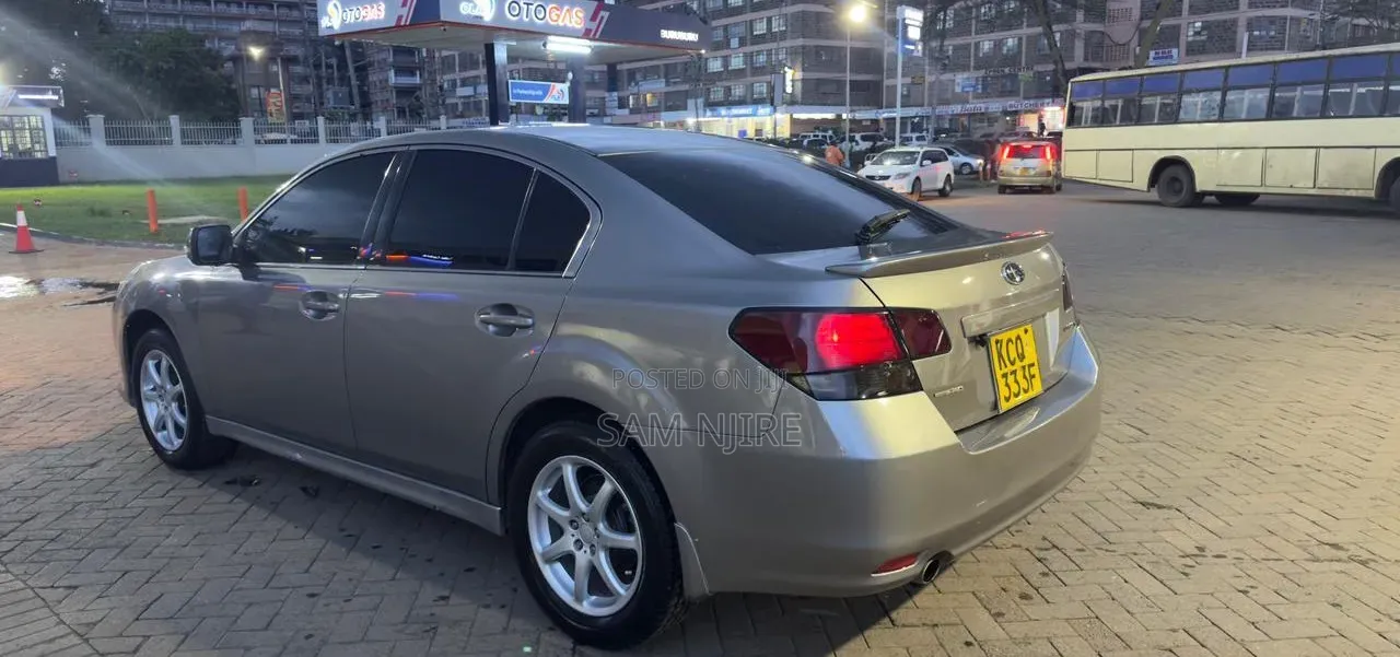 Subaru Legacy 2011 Gray