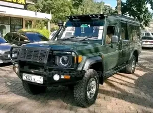 Toyota Land Cruiser 2013 Green