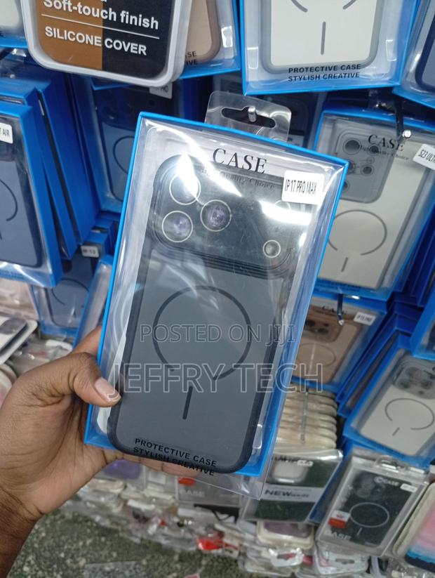 Generic Protective Case Designed for an iPhone 17 Pro Max. - thumbnail 2