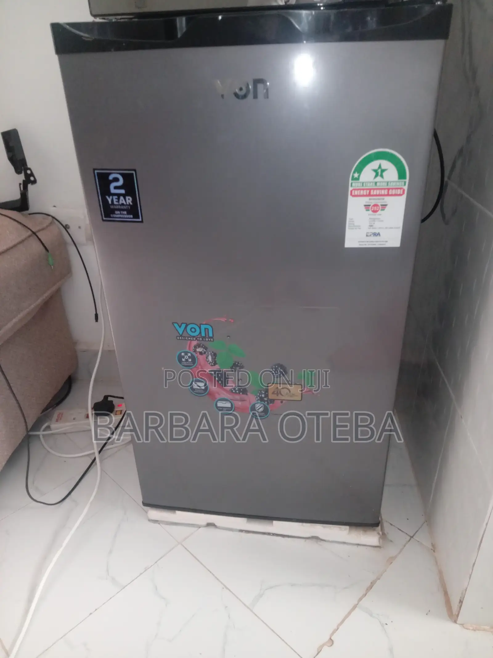 Von 91l Mini Fridge