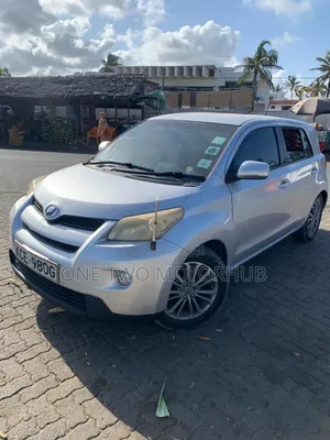 Toyota IST 2008 Silver