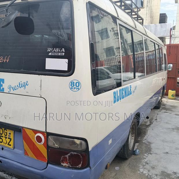 Toyota Coaster 2014 - thumbnail 5