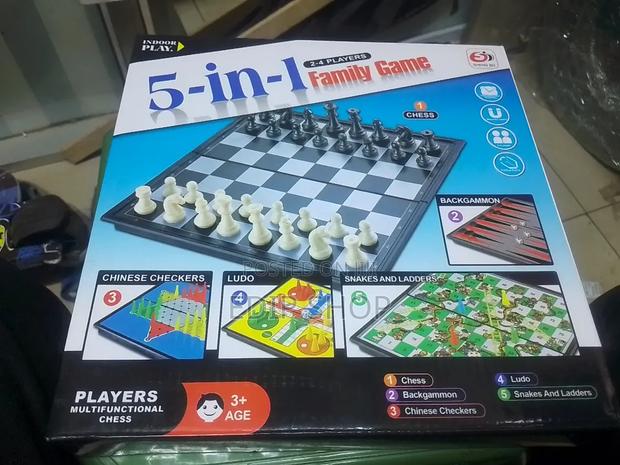 5 in 1 Family Game - main view